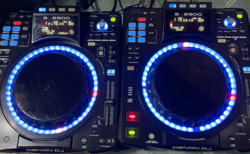1pcs Denon sc2900 dj controller, several lights are not on
