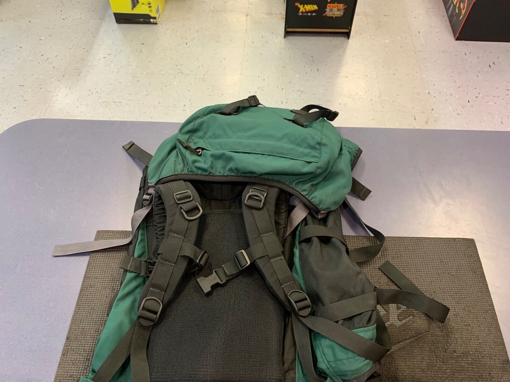 THE NORTH FACE Internal Backpack Green & Black