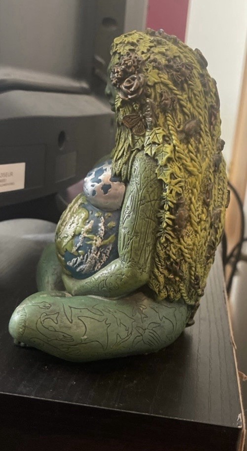 Beautiful Gaia Figure