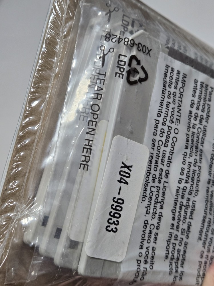 Microsoft Windows 2000 Advanced Server Install CD Set Team: Lindon NOS Sealed