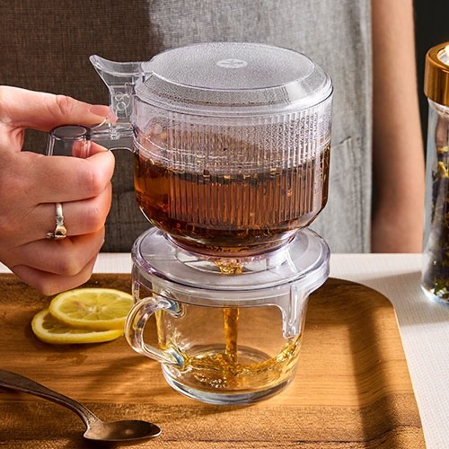 Pampered Chef Tea Steeper and Dispenser NIB