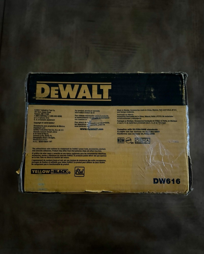 DeWalt DW616 1-3/4 HP Router – Powers On – See Notes