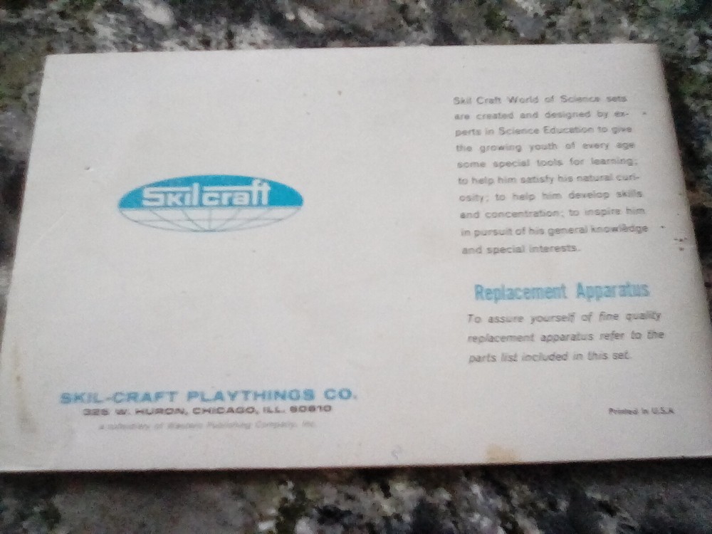 Vintage 1969 Skilcraft Microscope Manual