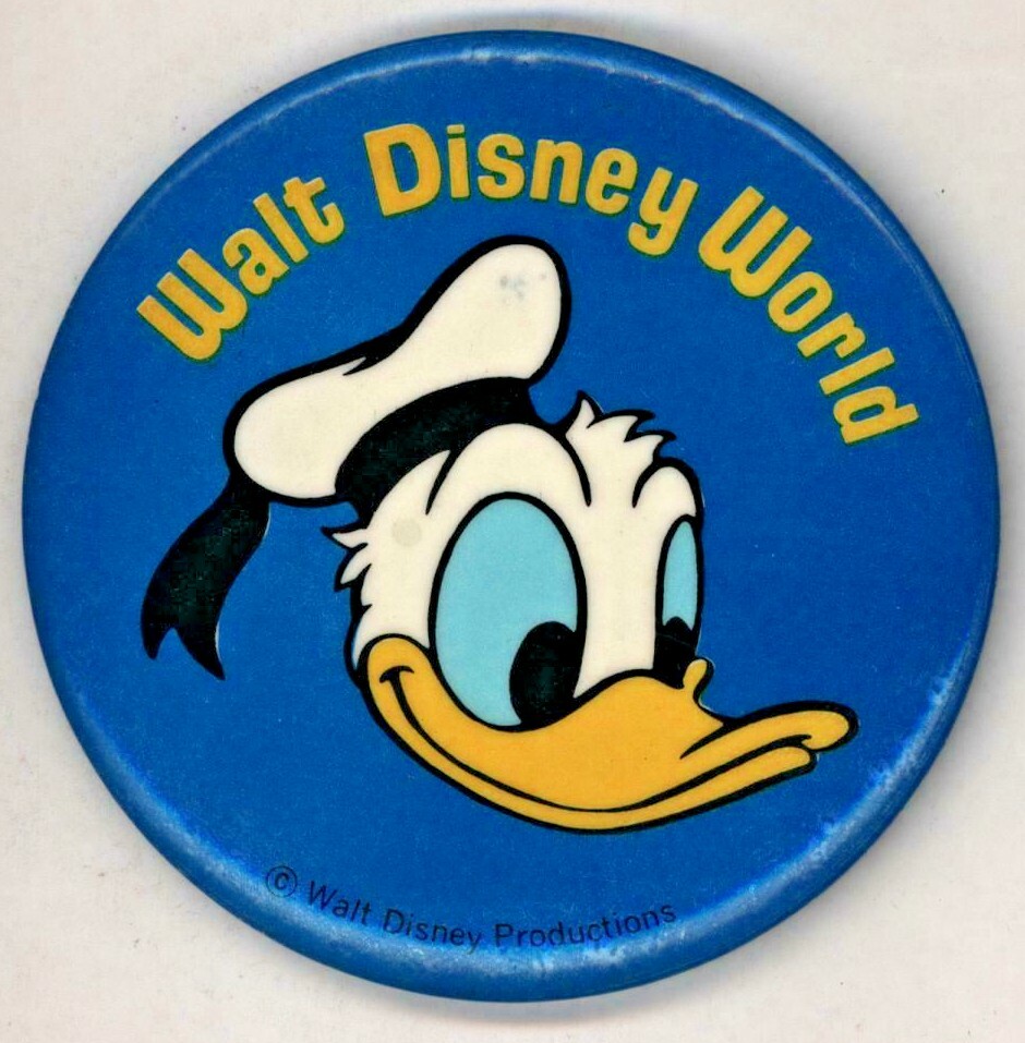 1980s   Disney World DONALD  3" Pinback Button