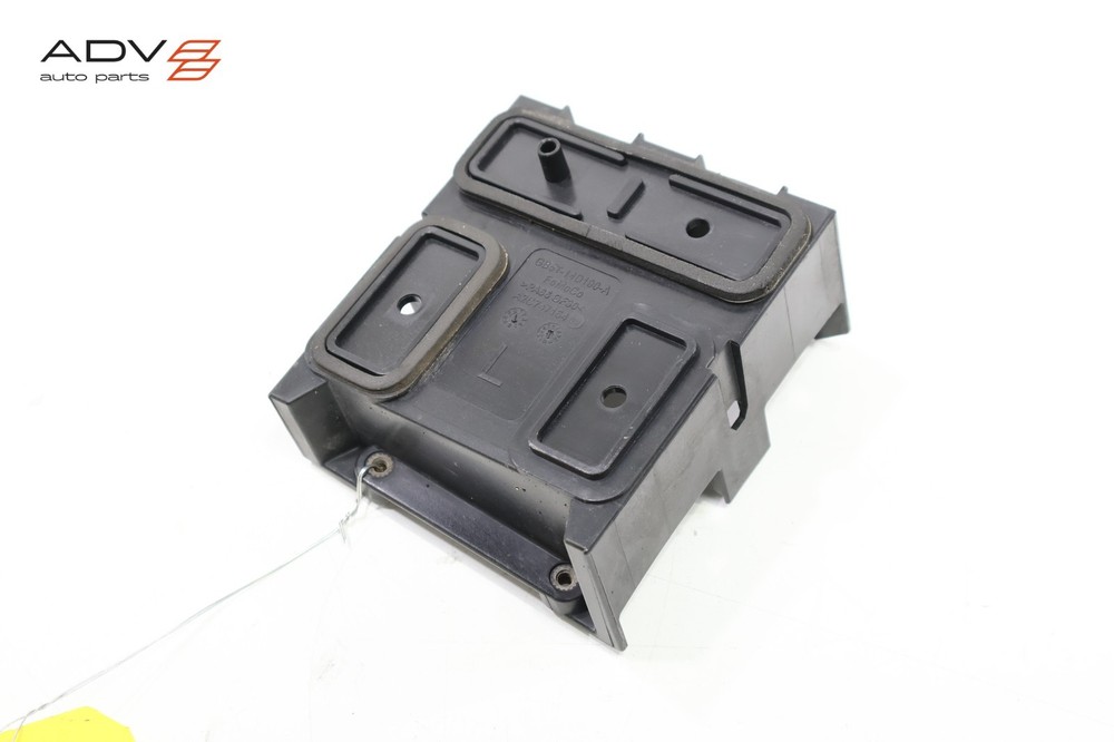 2016 - 2019 FORD EXPLORER REAR LEFT BLIND SPOT RADAR SENSOR MODULE BRACKET OEM