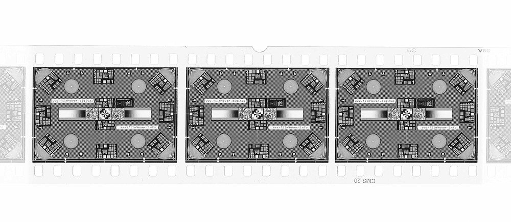 35mm Film Focus Checker High-Resolution Sharpness Calibration Target Chart