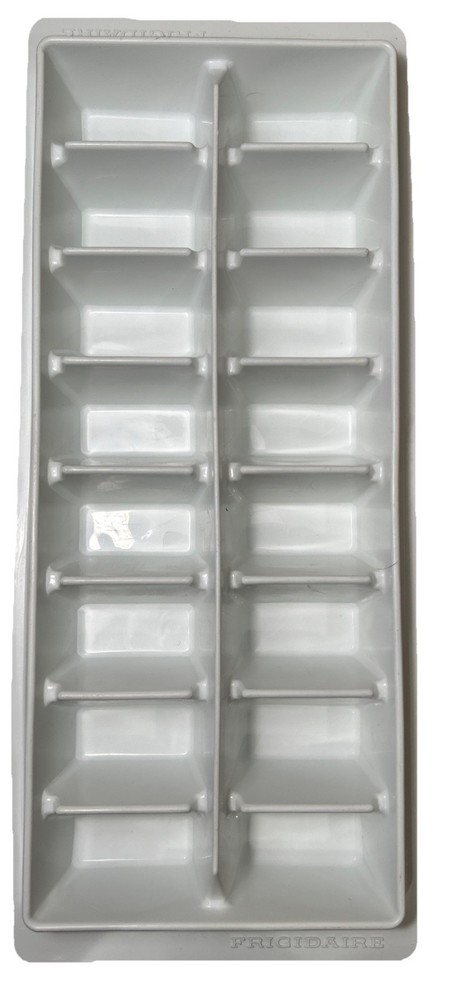 Vintage Frigidaire 16 Cube White Plastic Ice Cube Tray Large Cube Stackable