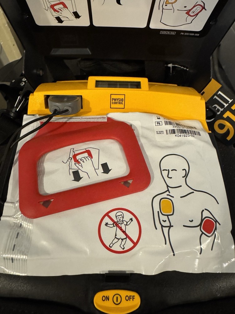Physio-Control LIFEPAK CR Plus - Extras & Carry Case