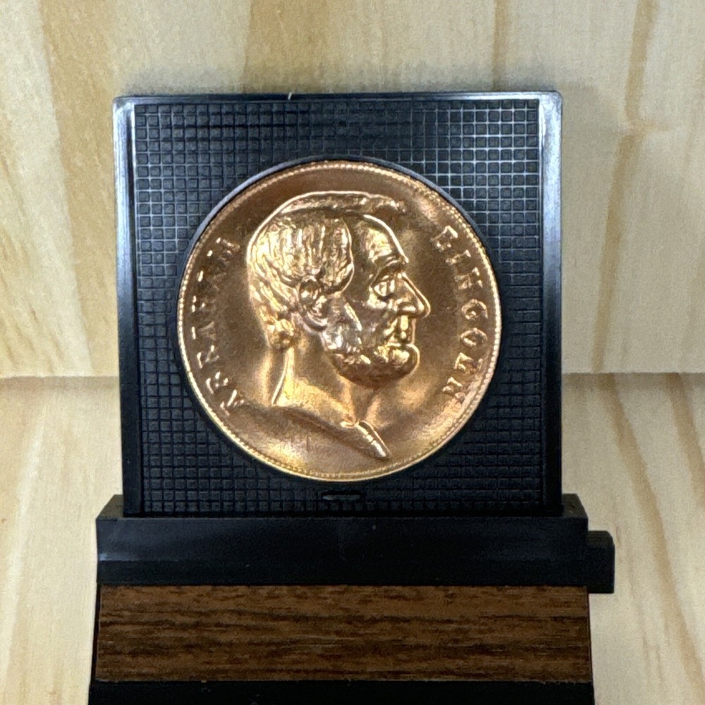 Genuine Abraham Lincoln Token #1 C2 And Frame