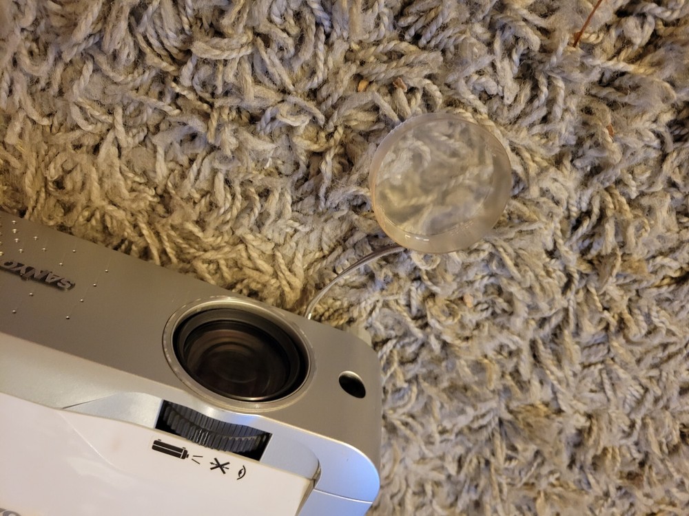 Sanyo PLC-XU73 Pro xtraX Multiverse Projector