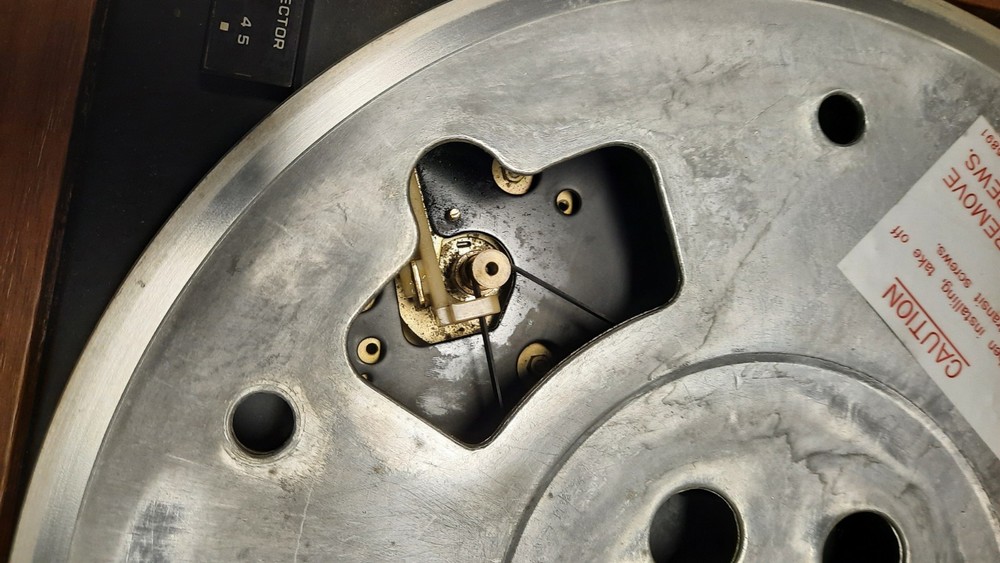 Hitachi Turntable Model PS-10