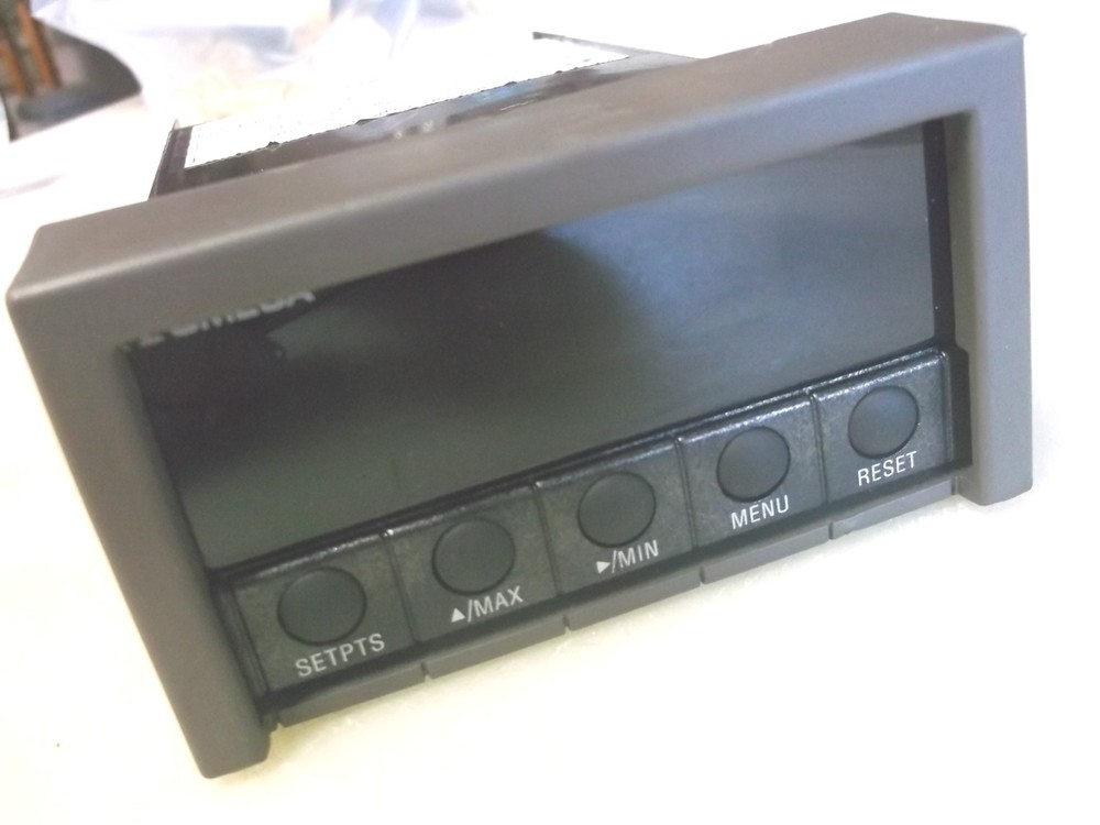 Omega DP25-VRMS-R True RMS Digital Voltmeter Panel-Mount Meter w/ Bezel
