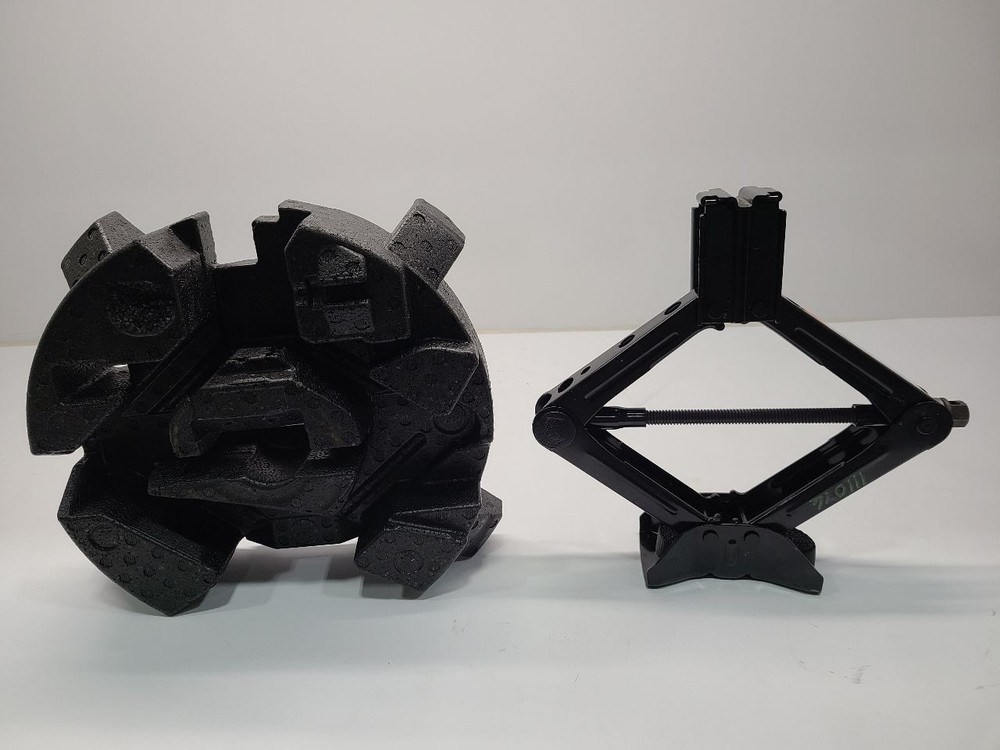 Floor Jack fits 2013 Ford Escape Grade A