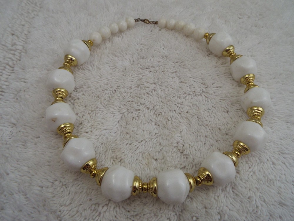 Goldtone White Bead Necklace (A9)