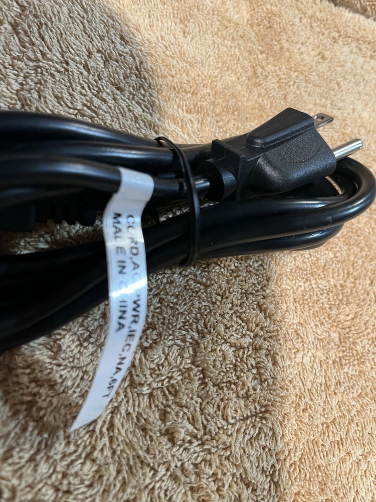 COMPUTER/ELECTRONICS Ching Cheng EL-701 E88446 10A 125V 6' Round Power Cord OEM