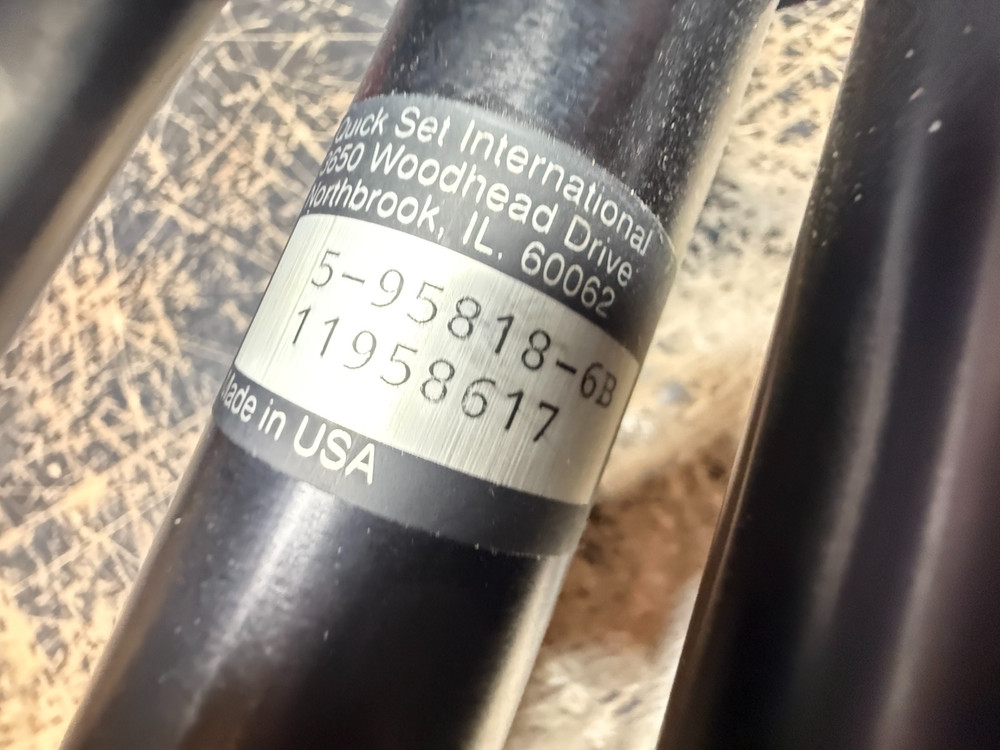 Quick Set 5-95818-6B Tripod