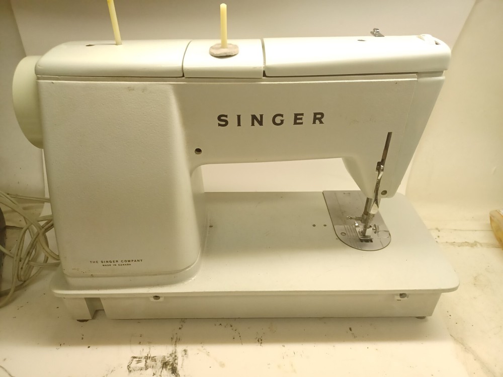 Singer Sewing Machine Zig Zag Model 478 Working