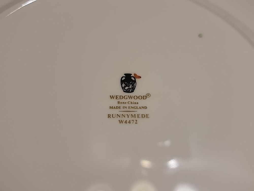 Wedgwood RUNNYMEDE-BLUE 5pc Place Setting(s)Multiple Sets Available
