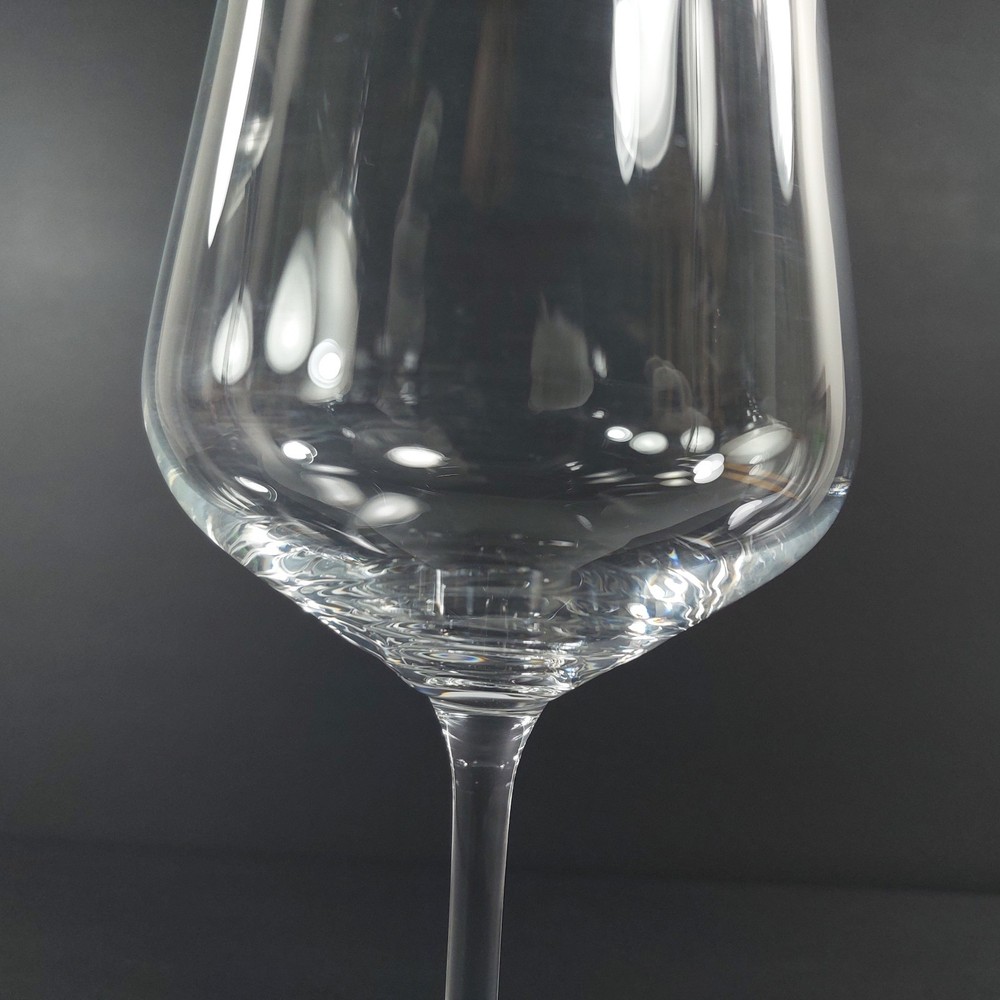 Wine Glass for Light Bodied Whites 9" Unmarked