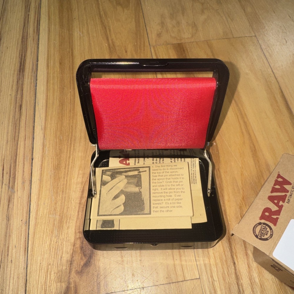 RAW 79mm Adjustable Automatic Cigarette Rolling Box (RED) Packaging May Vary