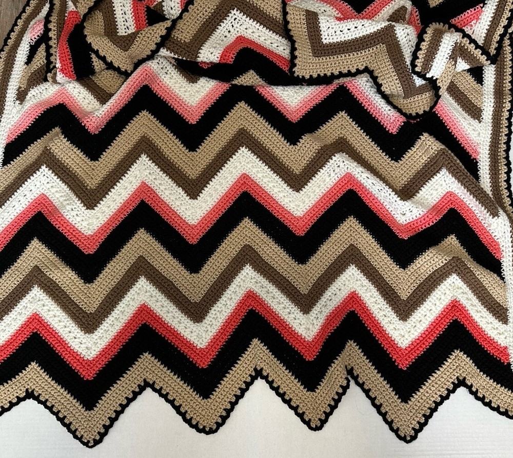 Handmade Crocheted Afghan Blanket Chevron Zigzag Pattern 72 X 49 Creams Pinks