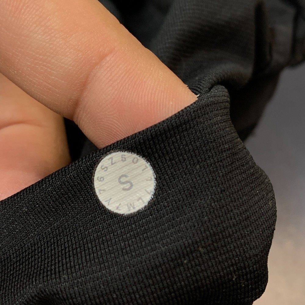 Lululemon Active Short Mens Small Black Work Out Training 27X11