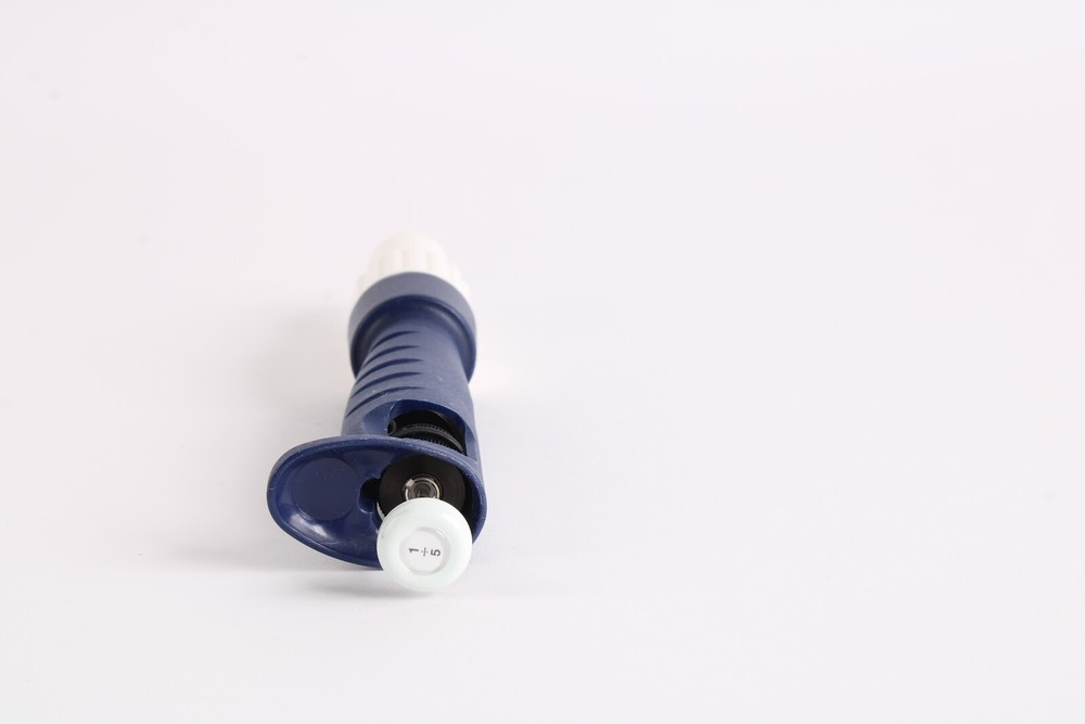 VWR 1-5mL High Performance Single Channel Pipette