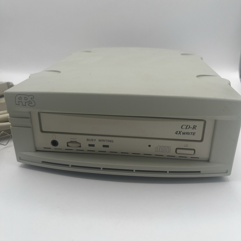 CD-R APS TECHNOLOGIES 106747 (4X Write) w/ Some Cables and Accessories.