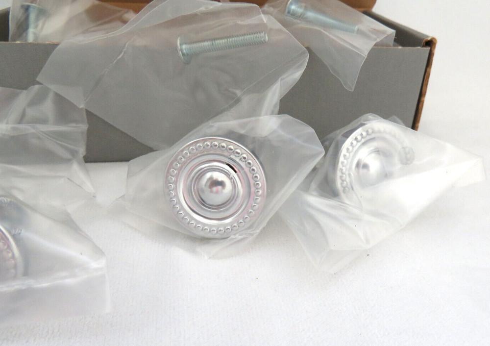Omnia Cabinet Drawer Pull Knobs ~ Polished Chrome ~ 9 Piece ~ New in Pkg.