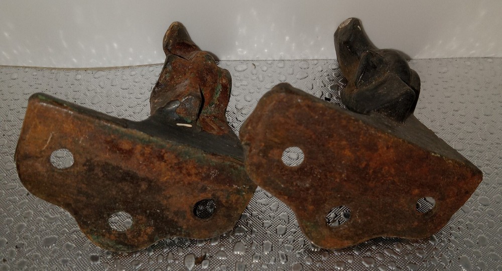 2 Vintage Cast Iron Shutter Brackets