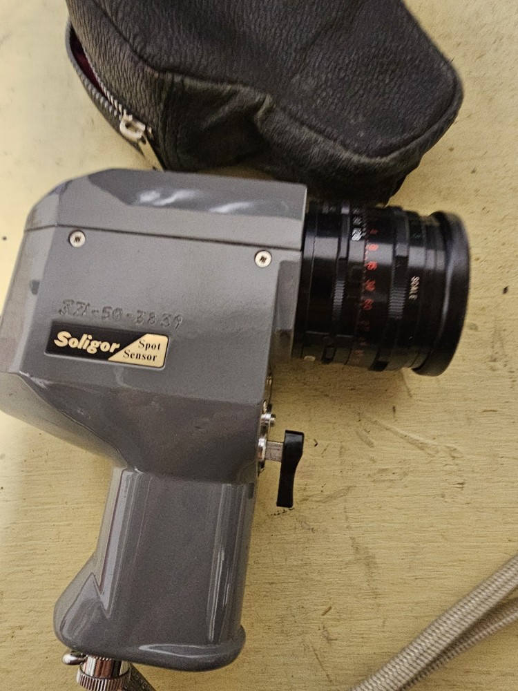 Soligor Spot Sensor- Handheld Light Meter (Spot Meter), Comes With Case UNTESTED