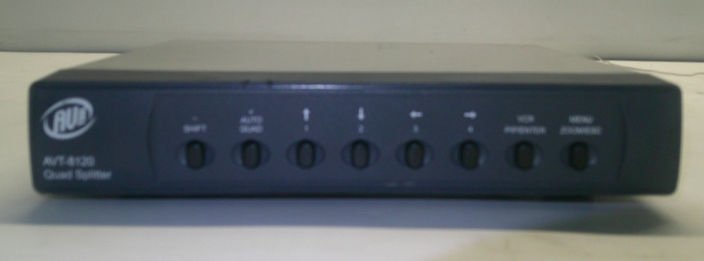 AV Tool AVT-8120 Quad Splitter