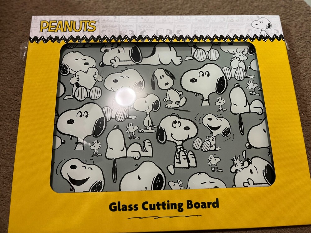 Kitchen Cutting  Board Snoopy  14” X 12" Glass