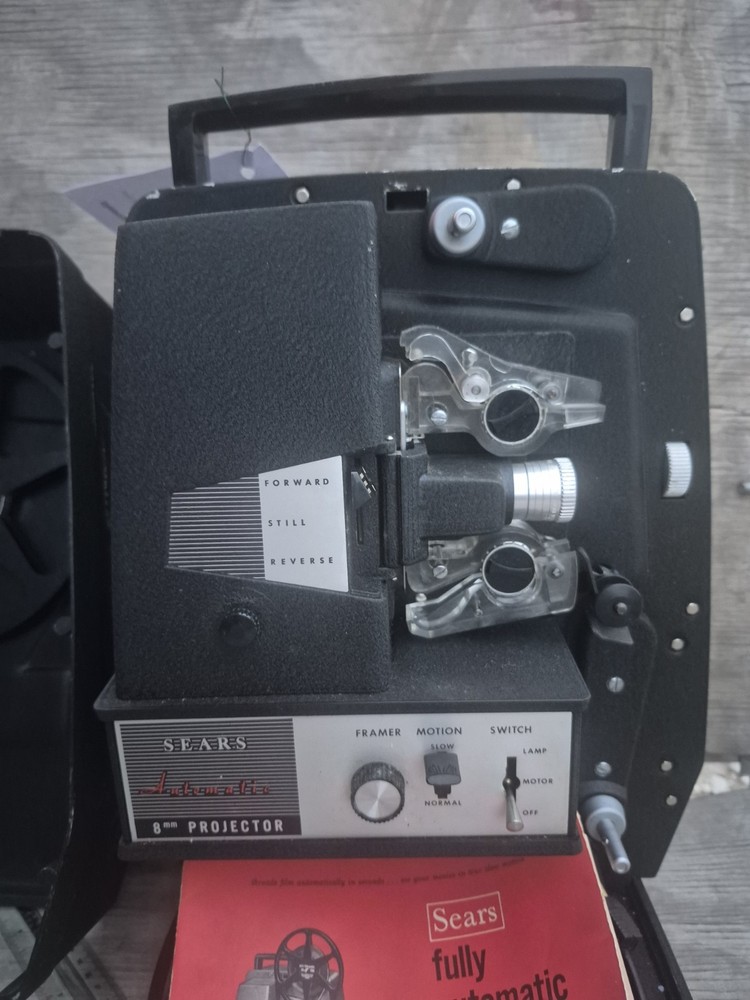 Vintage 8mm Sear Roebuck Projector