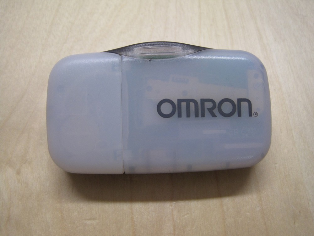 Omron HJ-002 Pedometer