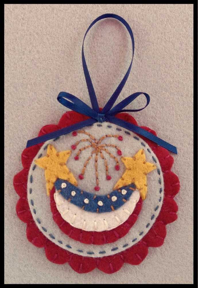 PATTERN!~*StArS & StRiPeS*~Patriotic Americana Ornaments~wool applique~ PATTERN!