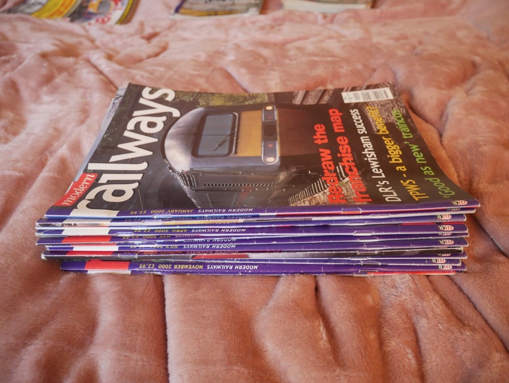 Modern Railways magazine x 12, year 2000 complete