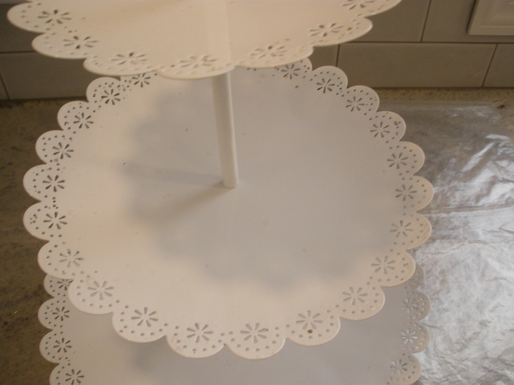 Brides Treat Stand White 3 Layers in Box