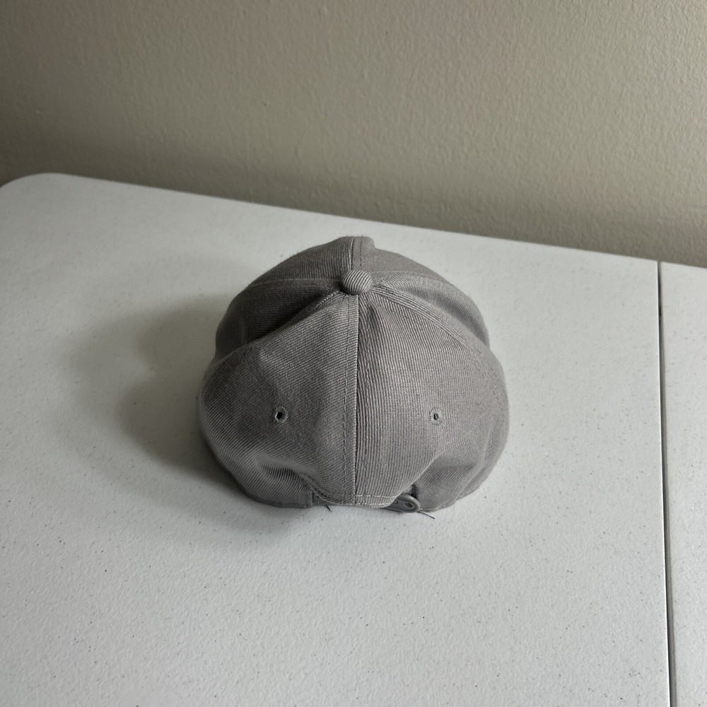 Apex Legends Adjustable Strap Gray Hat Youth Size
