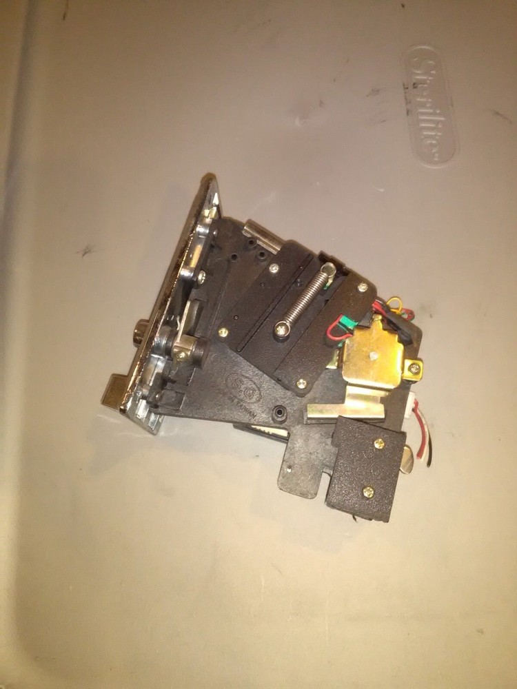 arcade electronic coin mech #790