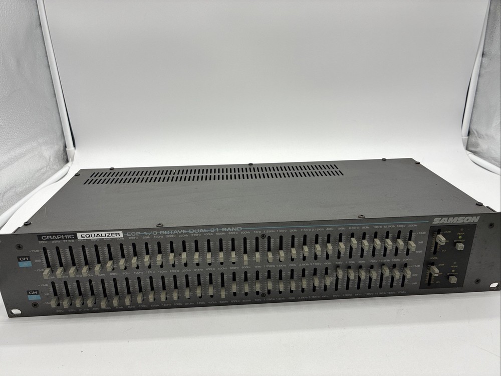 Samson E62 1/3 Octave Dual 31 Band Graphic Equalizer