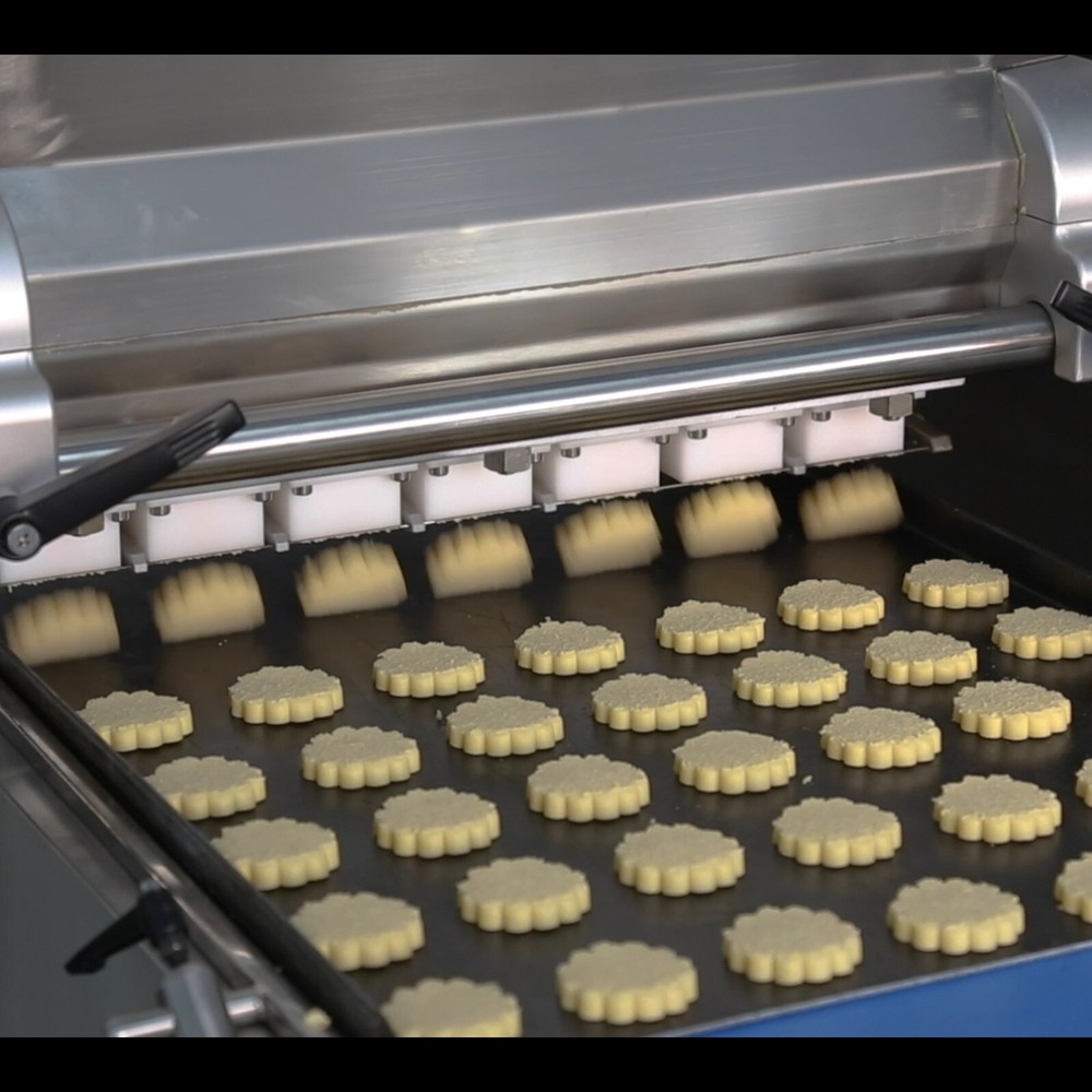 Hot Automatic Drop and Wire CuttingMachine Mini Biscuit Cookie Depositor Machine