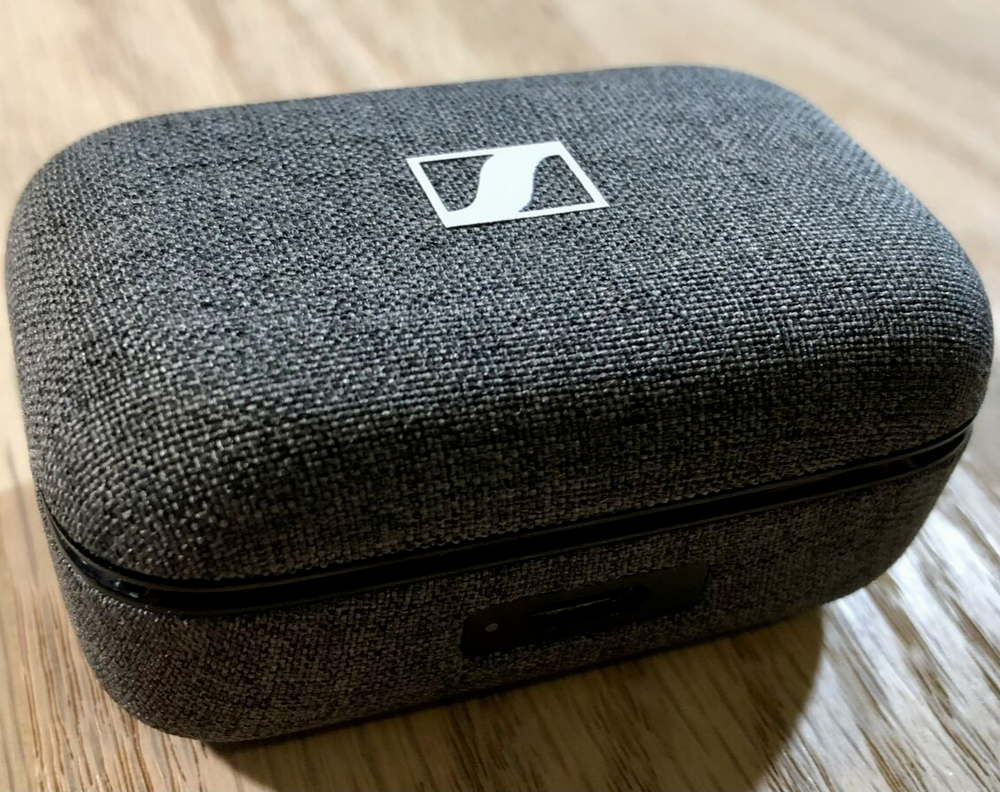 Sennheiser Momentum True Wireless 3 Earbuds(Graphite) Charging Case (Used)