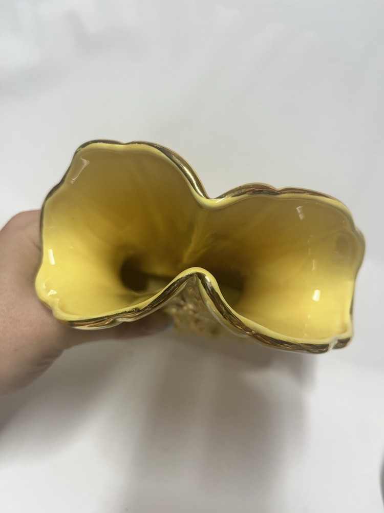 Harrants gold ceramic fan-shaped floral planter