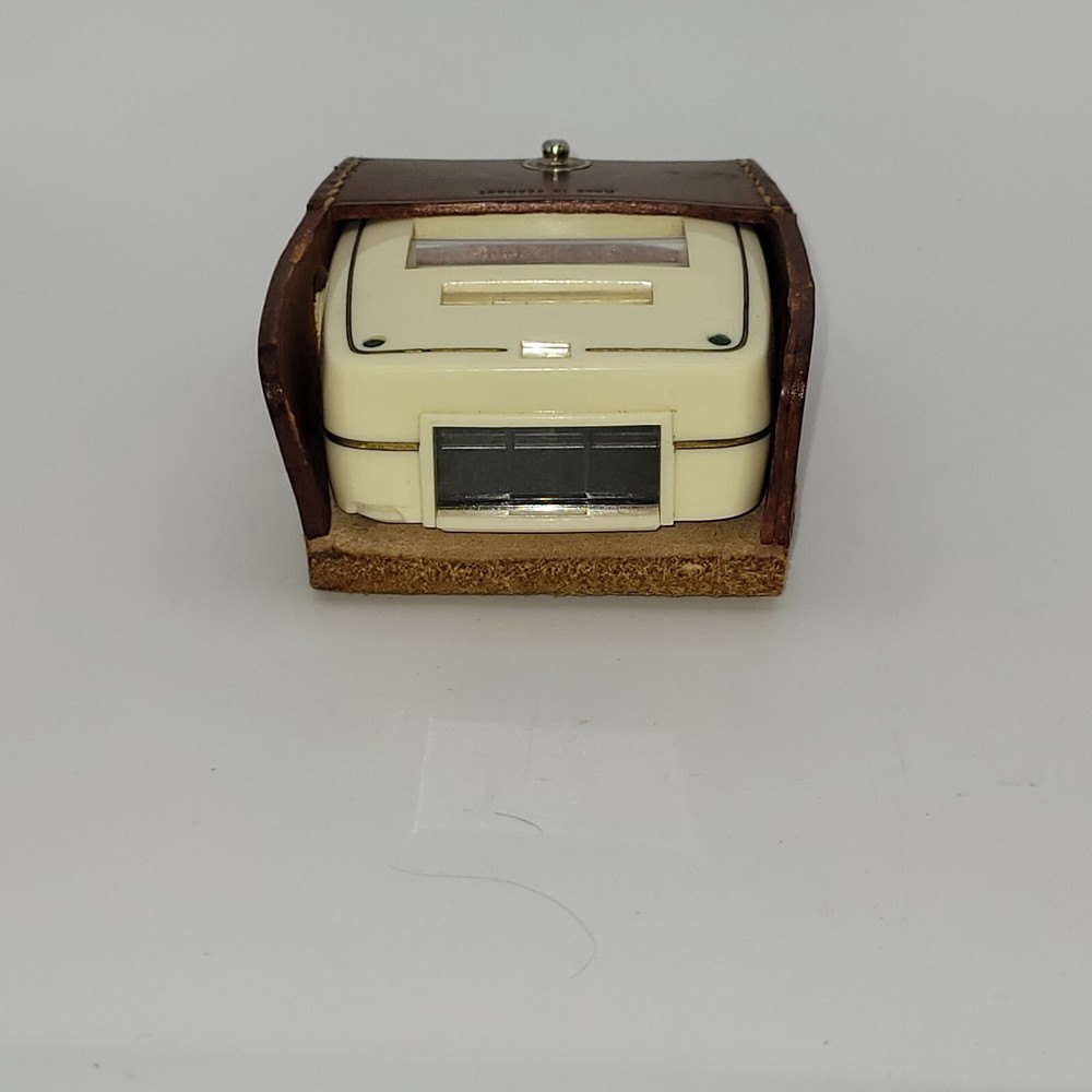 Light Meter in Leather case ~ Bertram Bewi ~ Untested ~ EUC ~ Germany
