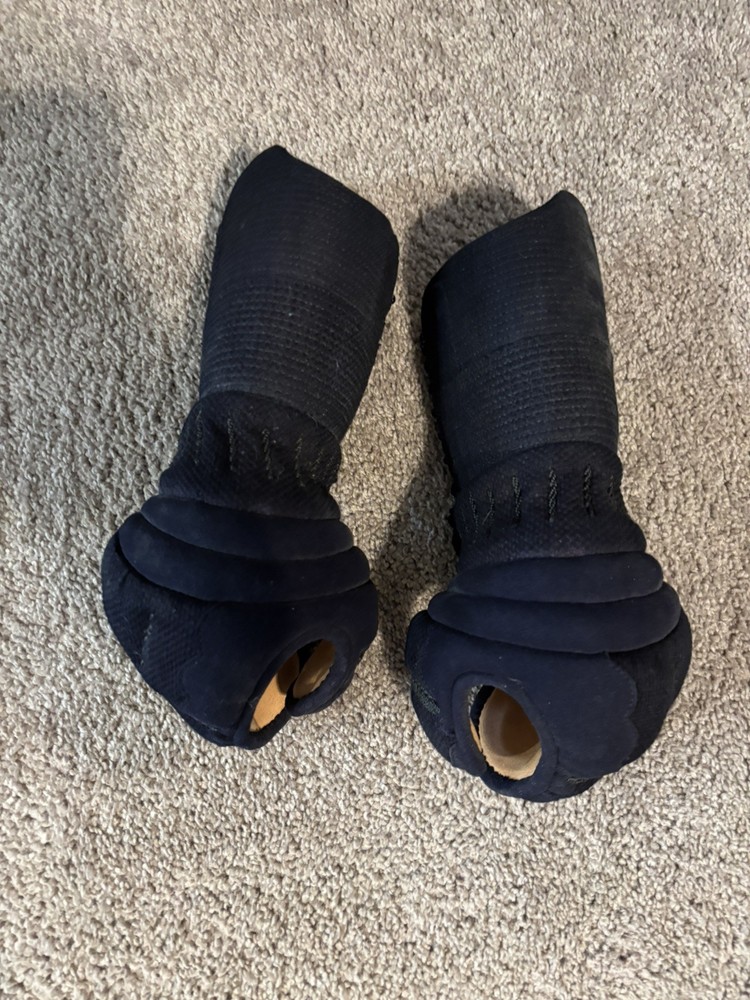Full Set Kendo Armor with Stand - Size Large