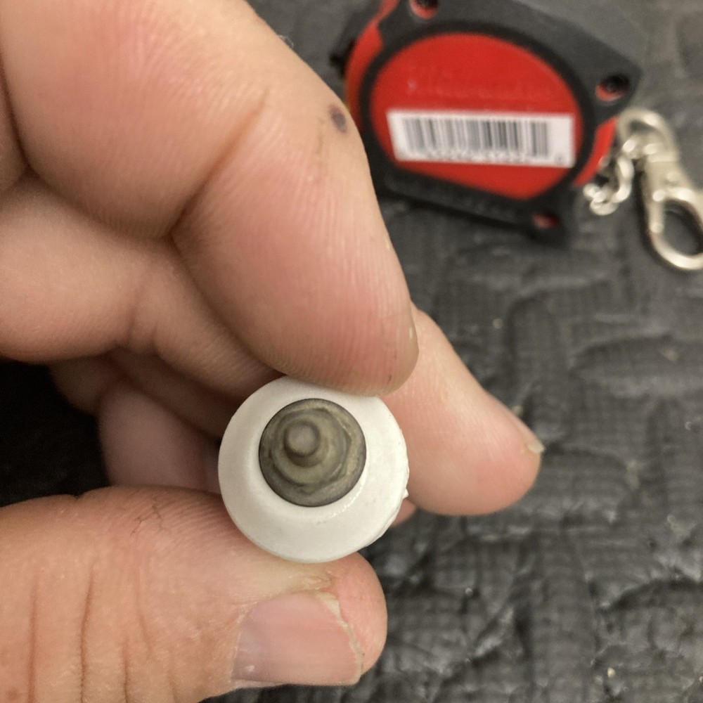 VINTAGE FEED THRU CERAMIC INSULATOR