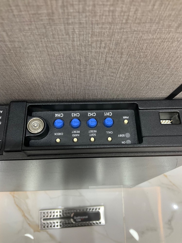 POWERSOFT QUATTROCANALI 1204-DSP+ PROFESSIONAL AUDIO AMPLIFIER