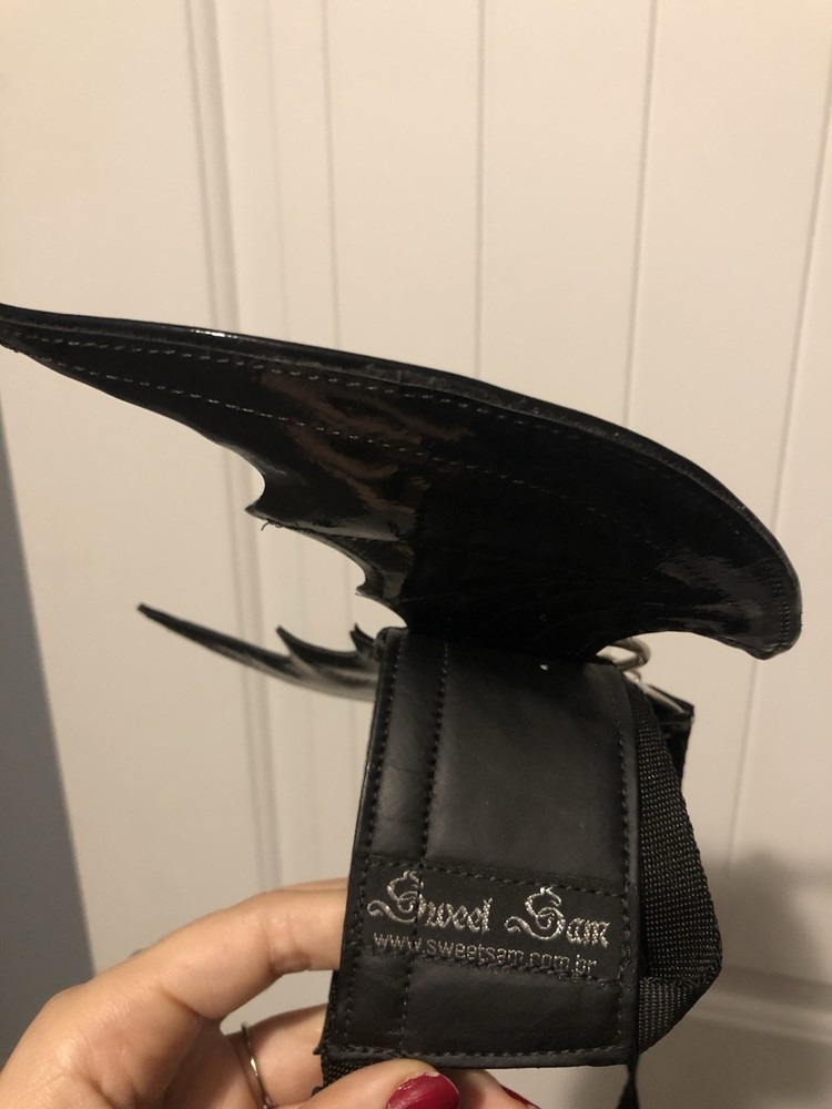 Pet “Bat Wings” Cat Or Small Dog Leash