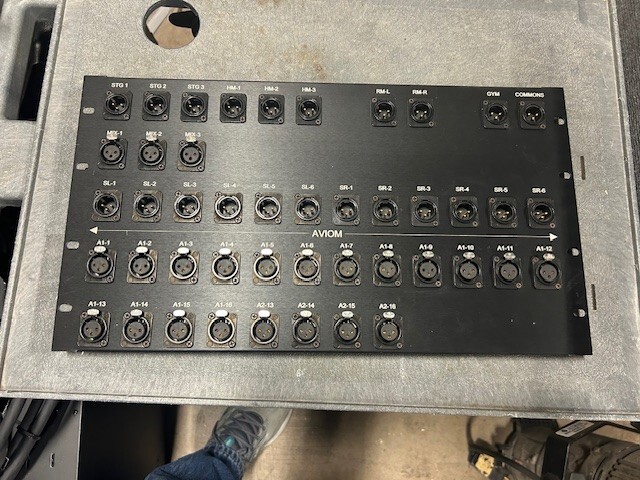 Custom Stage Audio in/out Connect Panel